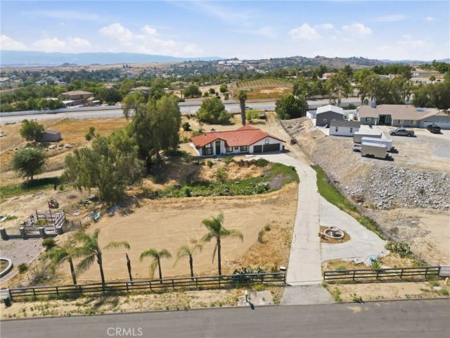 18085 Golden Leaf Lane, Riverside, CA 92504