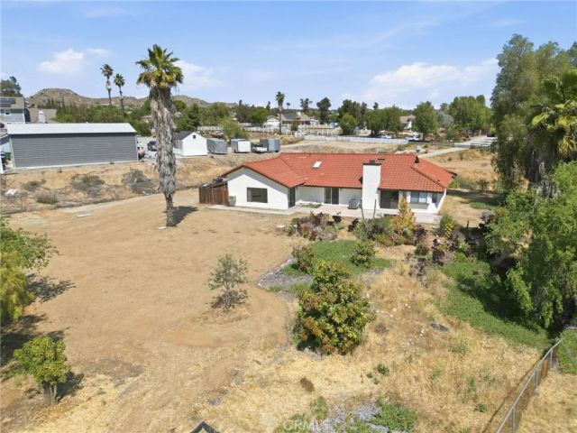 18085 Golden Leaf Lane, Riverside, CA 92504