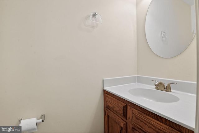 14643 STONE RANGE DR, Centreville, VA 20120