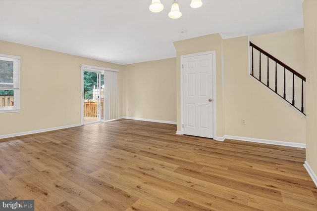 14643 STONE RANGE DR, Centreville, VA 20120