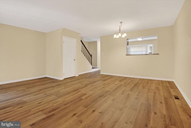 14643 STONE RANGE DR, Centreville, VA 20120