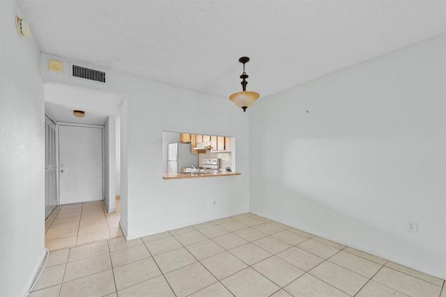 9141 NW 1st Court 204, Pembroke Pines, FL 33024