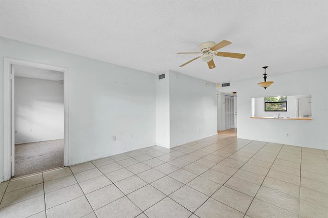 9141 NW 1st Court 204, Pembroke Pines, FL 33024