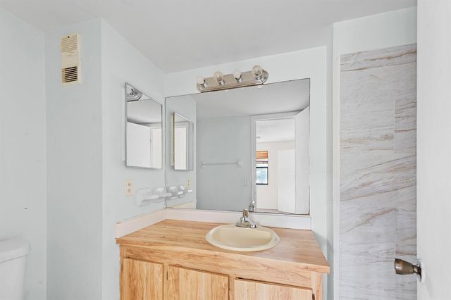 9141 NW 1st Court 204, Pembroke Pines, FL 33024