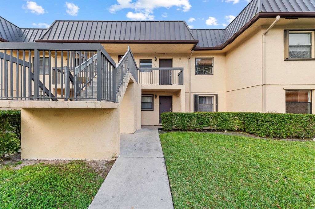 9141 NW 1st Court 204, Pembroke Pines, FL 33024