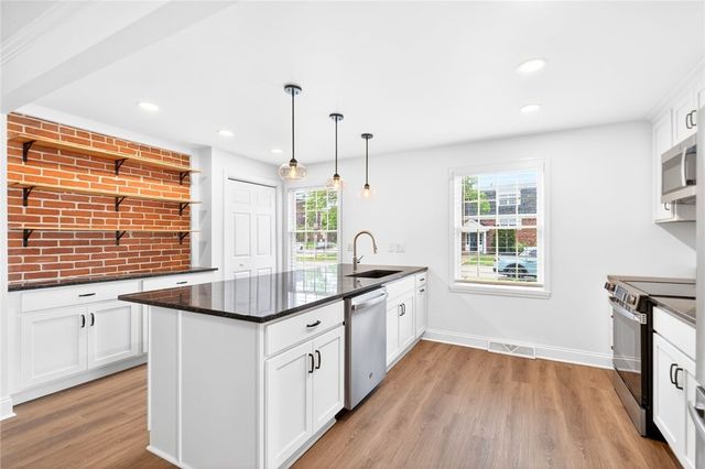 396 4th St, Beaver, PA 15009