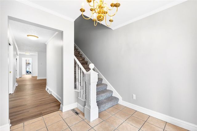 396 4th St, Beaver, PA 15009