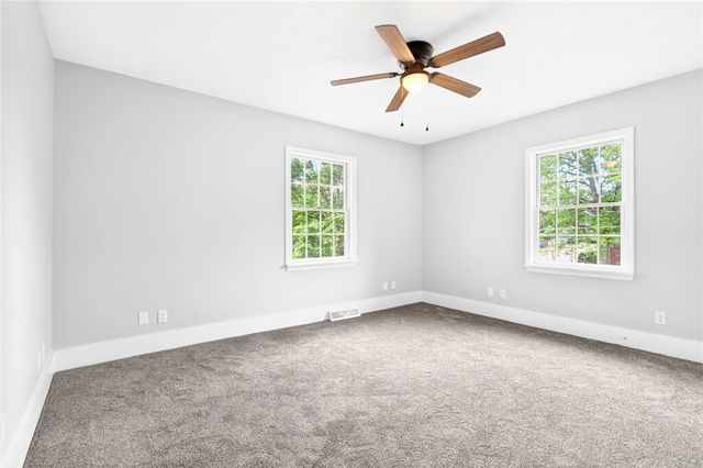 396 4th St, Beaver, PA 15009
