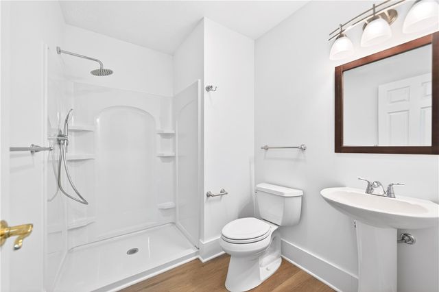 396 4th St, Beaver, PA 15009