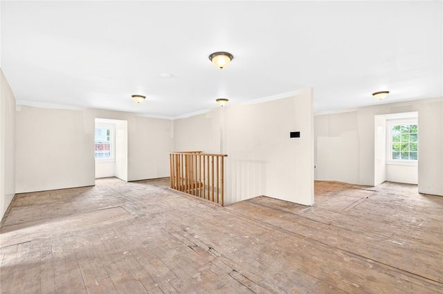 396 4th St, Beaver, PA 15009