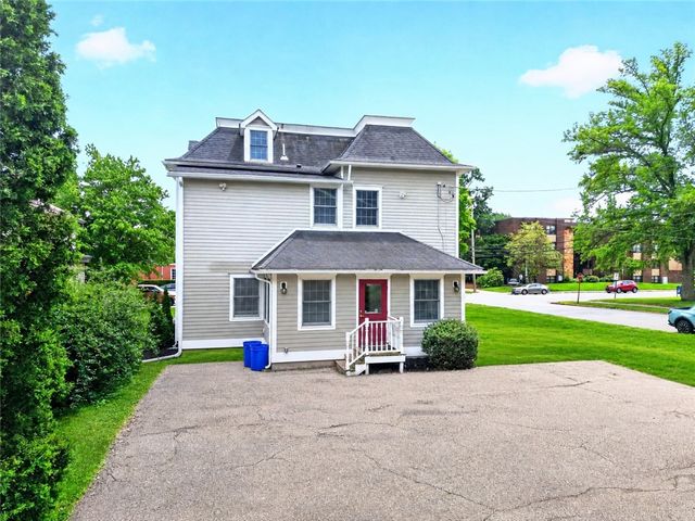 396 4th St, Beaver, PA 15009