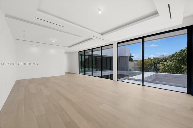 2094 Prairie Ave, Miami Beach, FL 33139