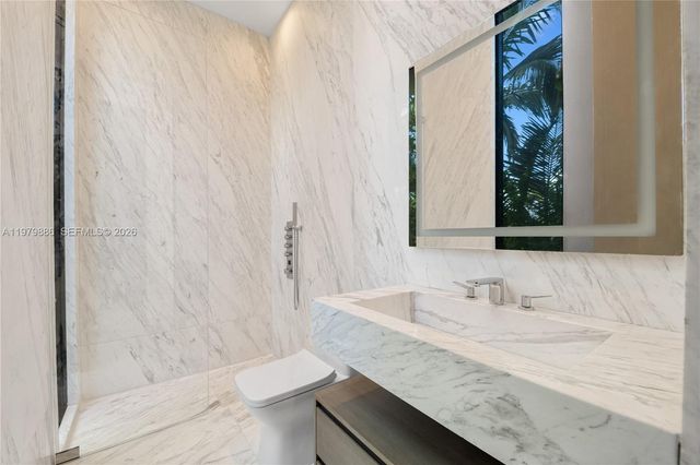 2094 Prairie Ave, Miami Beach, FL 33139