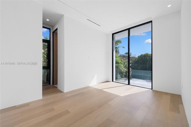 2094 Prairie Ave, Miami Beach, FL 33139