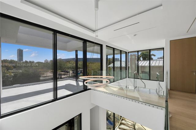 2094 Prairie Ave, Miami Beach, FL 33139