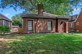 8718 Clifton Avenue, Jennings, MO 63136