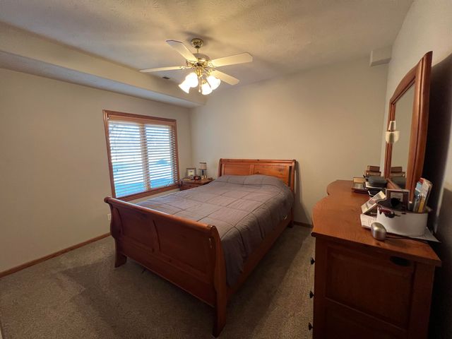 102 GREENVIEW Circle, Council Bluffs, IA 51503