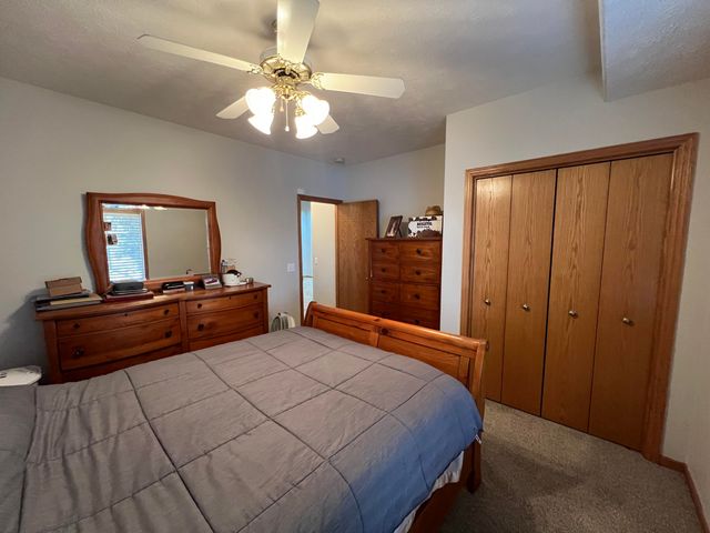 102 GREENVIEW Circle, Council Bluffs, IA 51503