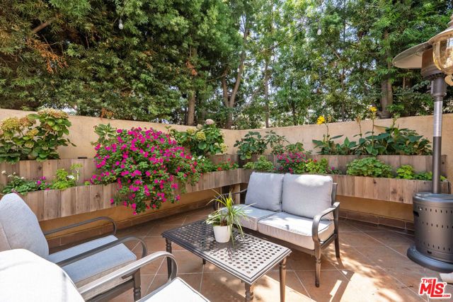 360 S Crescent Drive, Beverly Hills, CA 90212