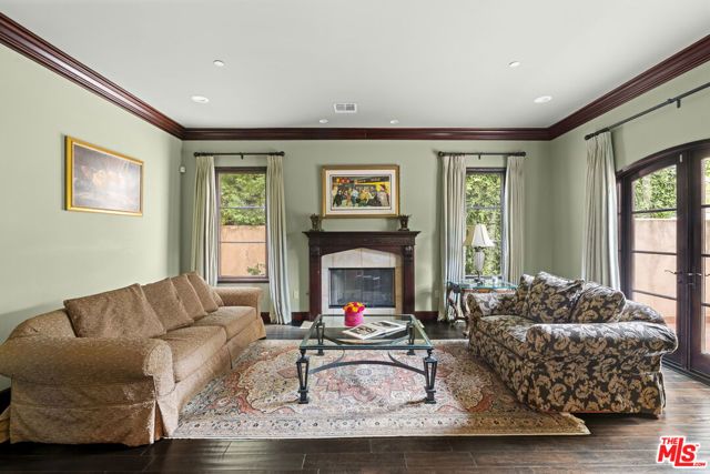 360 S Crescent Drive, Beverly Hills, CA 90212