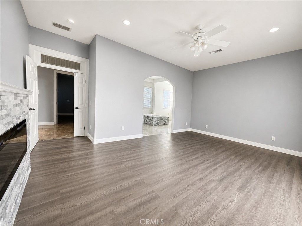 Image 13 of property listing at 9886 S Mckinley Avenue, French Camp, CA 95231