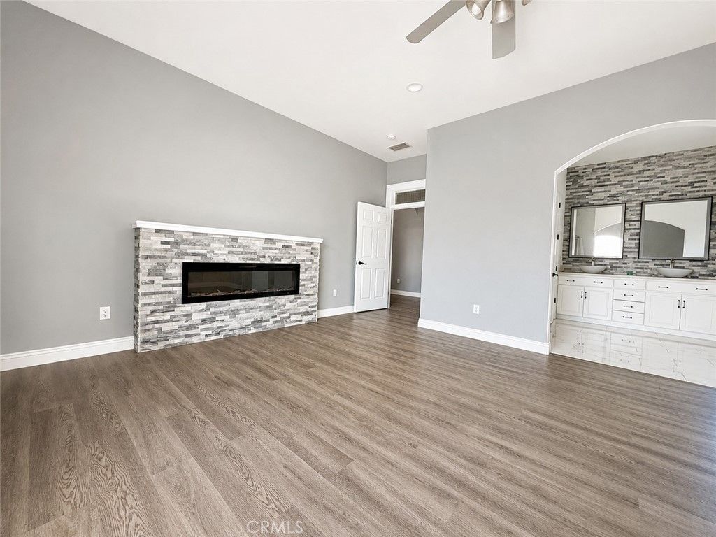 Image 15 of property listing at 9886 S Mckinley Avenue, French Camp, CA 95231