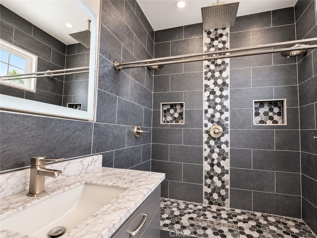 Image 19 of property listing at 9886 S Mckinley Avenue, French Camp, CA 95231
