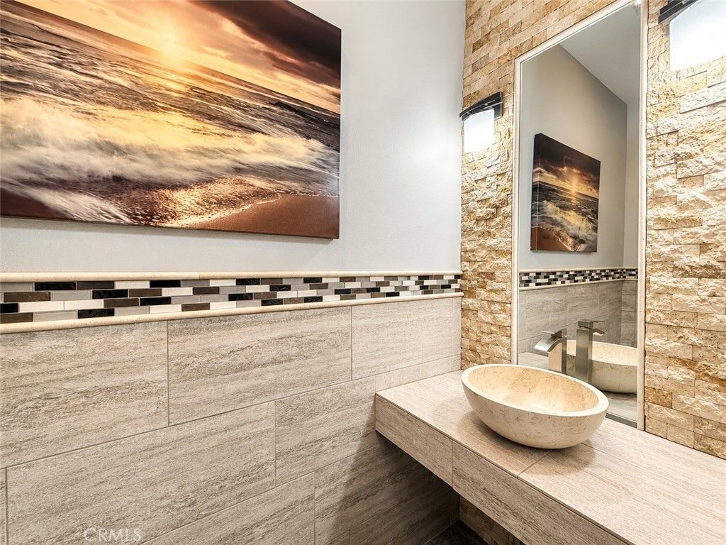 Image 23 of property listing at 9886 S Mckinley Avenue, French Camp, CA 95231