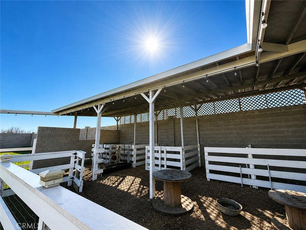 Image 37 of property listing at 9886 S Mckinley Avenue, French Camp, CA 95231