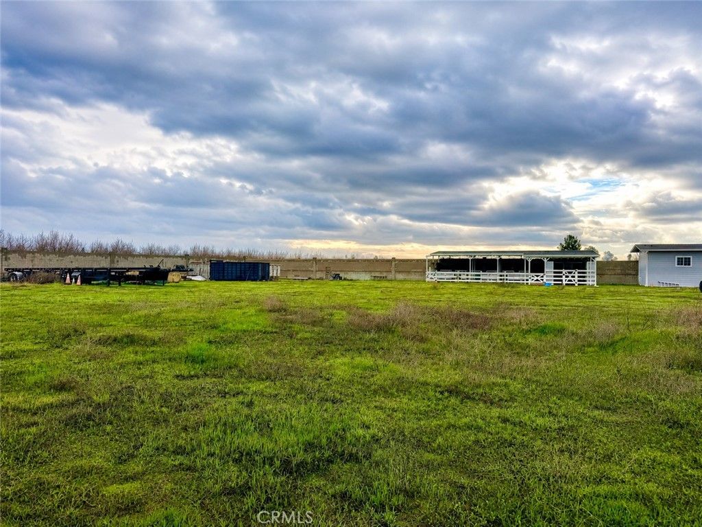 Image 39 of property listing at 9886 S Mckinley Avenue, French Camp, CA 95231