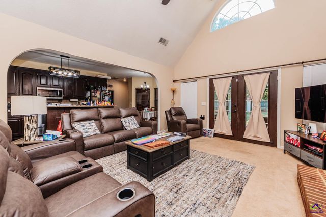 224 Red Bird Circle, Bonaire, GA 31005
