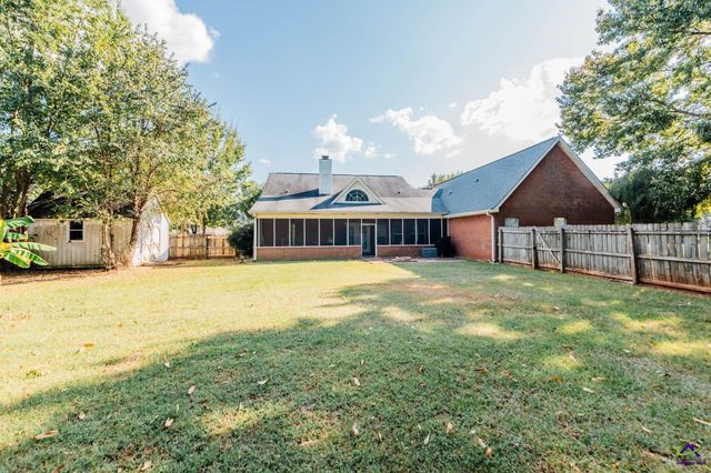 224 Red Bird Circle, Bonaire, GA 31005