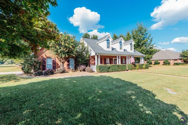 224 Red Bird Circle, Bonaire, GA 31005