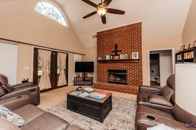 224 Red Bird Circle, Bonaire, GA 31005