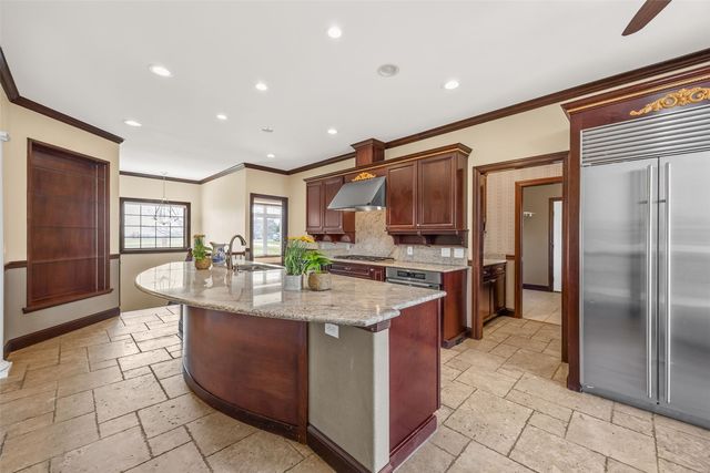 4452 Plumberry Road, Ely, IA 52227