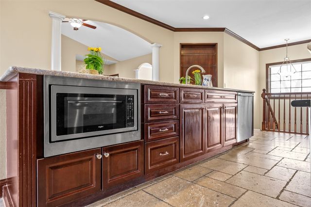 4452 Plumberry Road, Ely, IA 52227