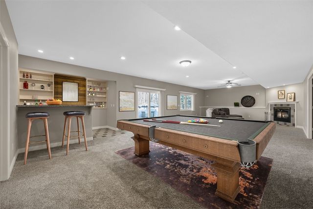 4452 Plumberry Road, Ely, IA 52227