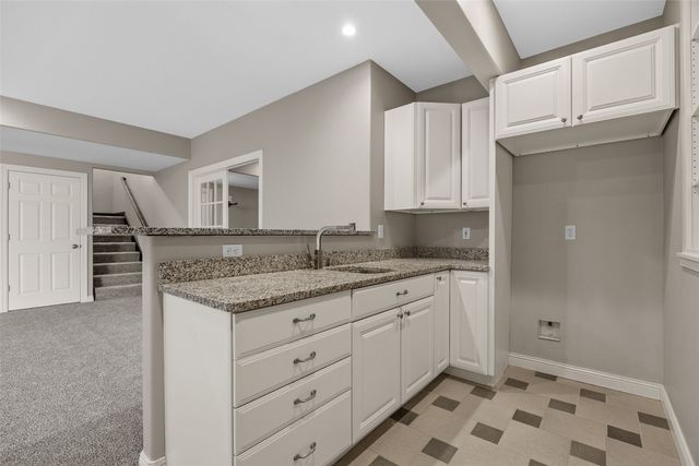 4452 Plumberry Road, Ely, IA 52227