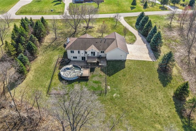 4452 Plumberry Road, Ely, IA 52227