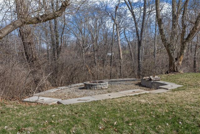 4452 Plumberry Road, Ely, IA 52227