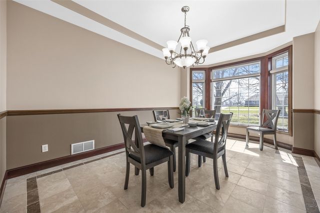 4452 Plumberry Road, Ely, IA 52227