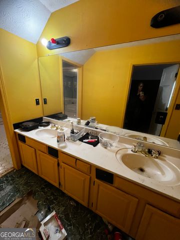 4078 Kings Causeway, Ellenwood, GA 30294