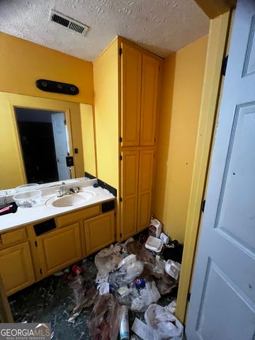 4078 Kings Causeway, Ellenwood, GA 30294