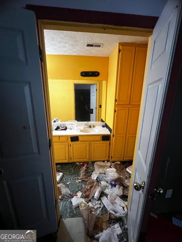 4078 Kings Causeway, Ellenwood, GA 30294