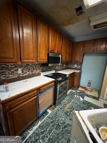 4078 Kings Causeway, Ellenwood, GA 30294