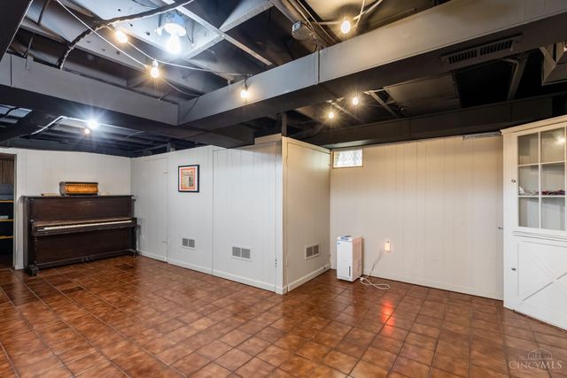 2814 Bodley Avenue, Cincinnati, OH 45205