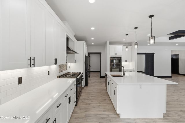 10245 E Bunco RD, Athol, ID 83801