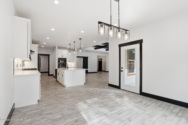 10245 E Bunco RD, Athol, ID 83801