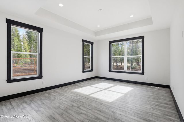 10245 E Bunco RD, Athol, ID 83801