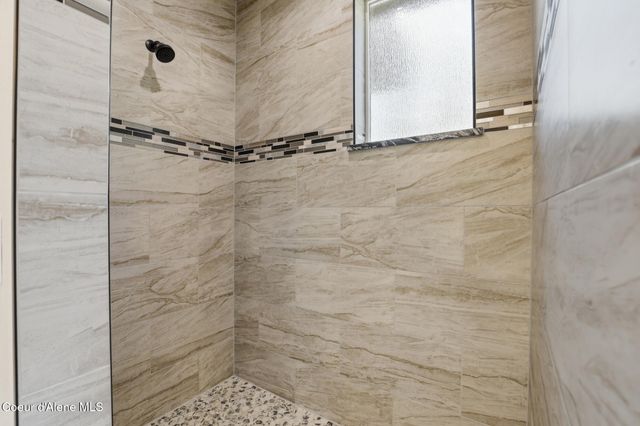 10245 E Bunco RD, Athol, ID 83801